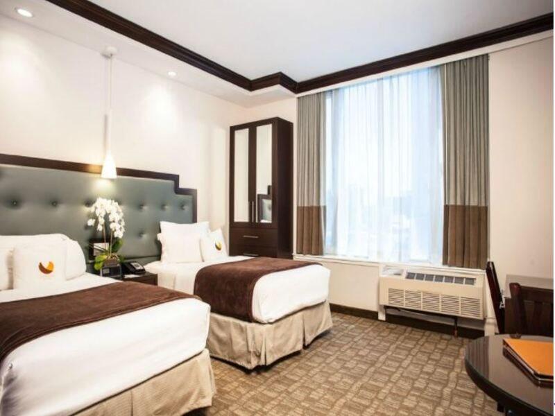 Hotel Condor Brooklyn 4*