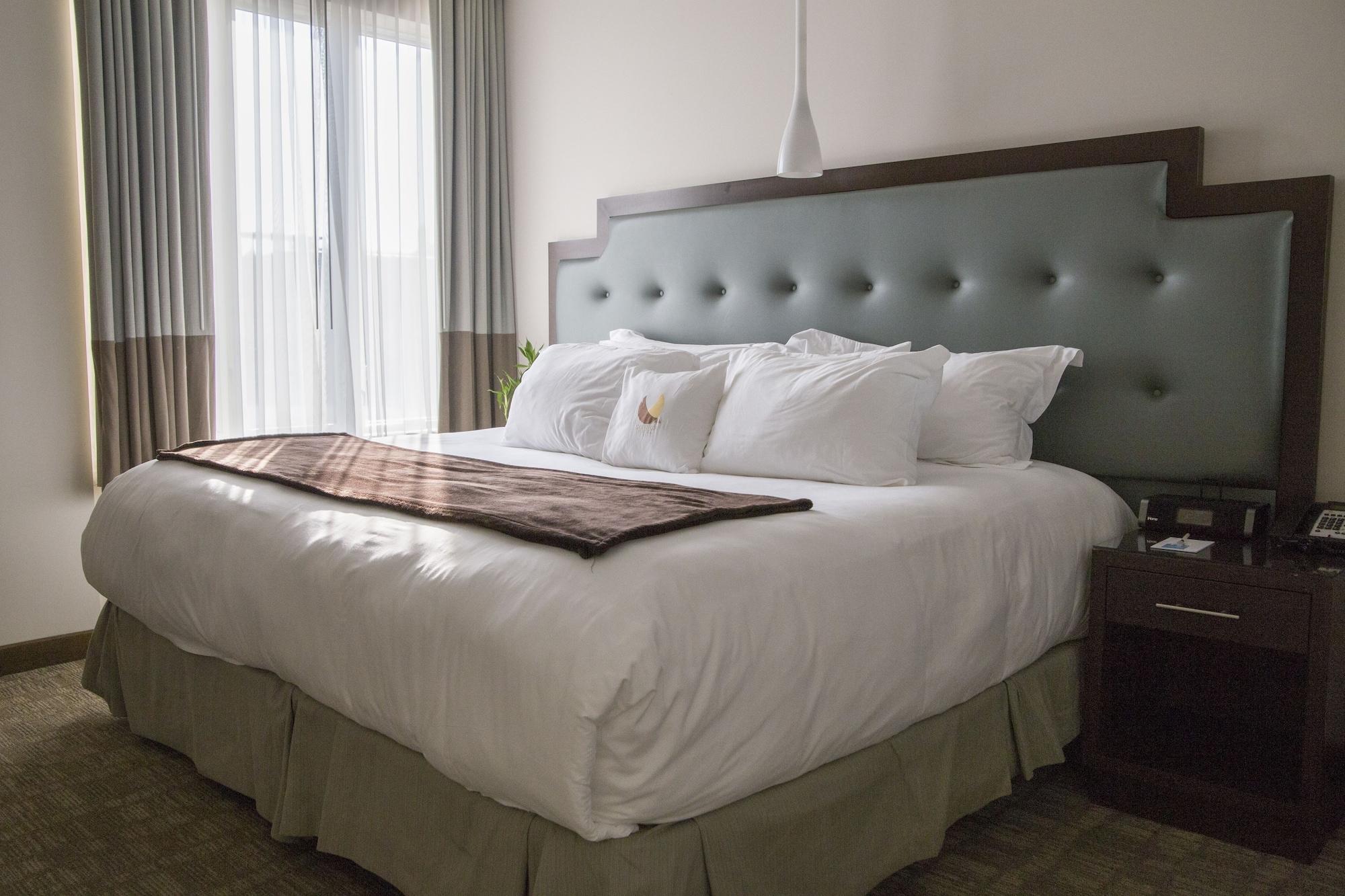 Condor Brooklyn Hotel 4*